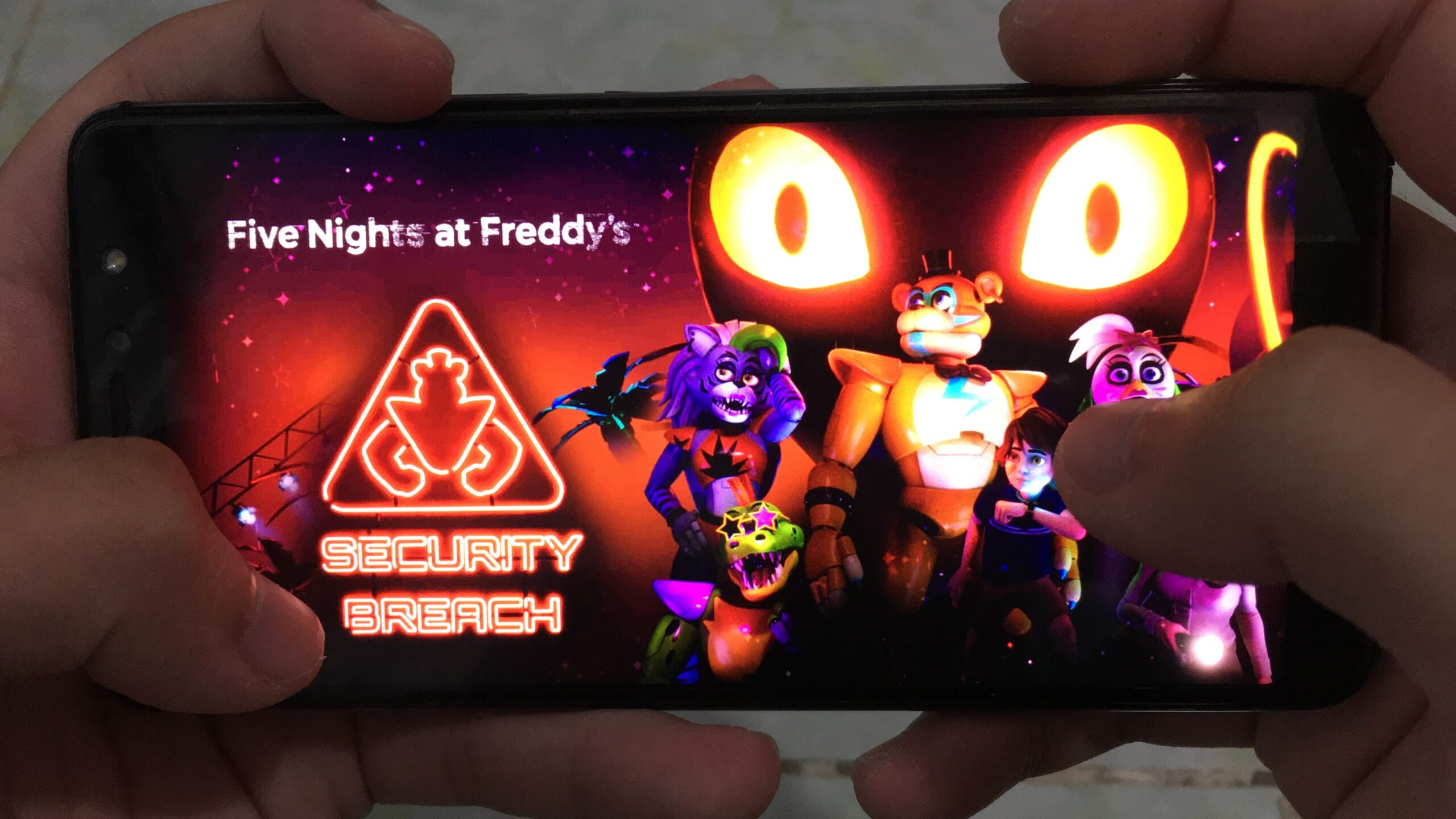 Five Nights at Freddy’s Security Breach Chơi Trên Điện Thoại